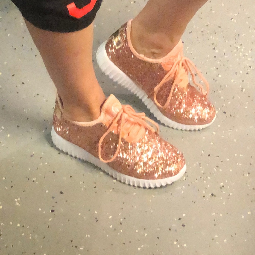 NWOT Peach glitter tennies